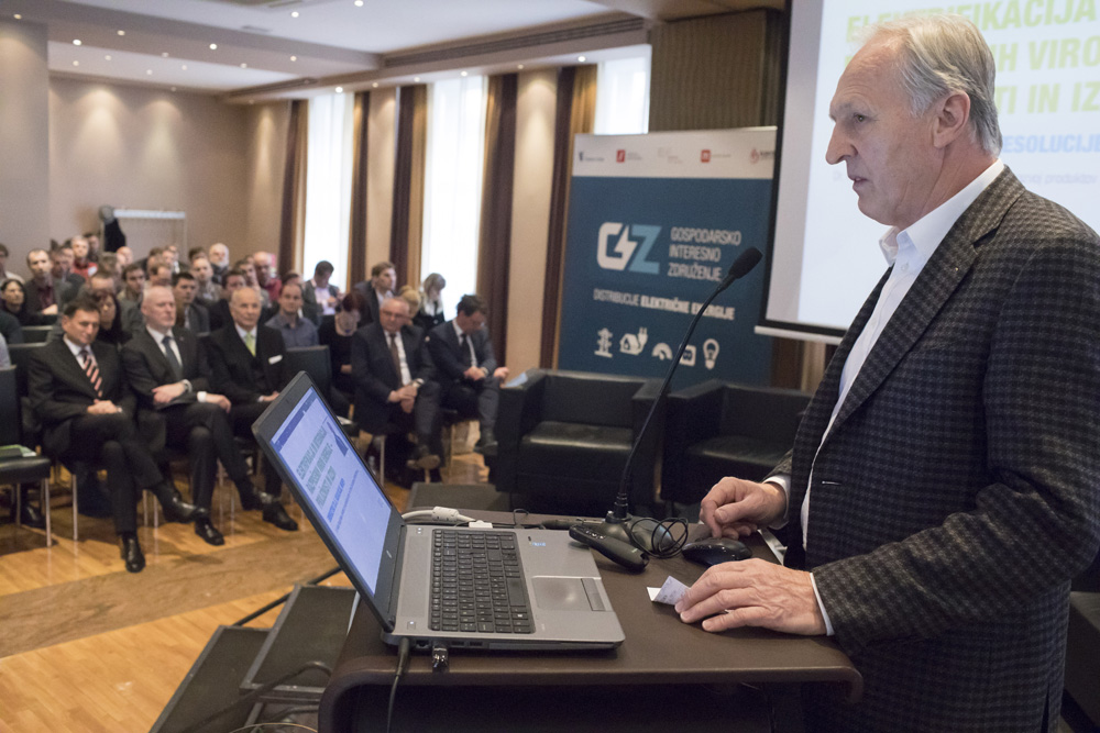 180405 4.strateška konferenca elektrodistribucije_foto.miha.fras_343